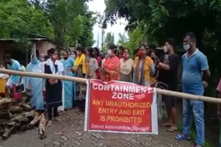 PUBLIC PROTEST AGAINST ILLIGEL WINE AT SIVASAGAR