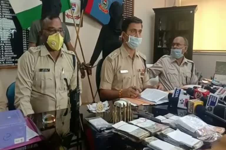 Police arrested 4 criminals in ranchi