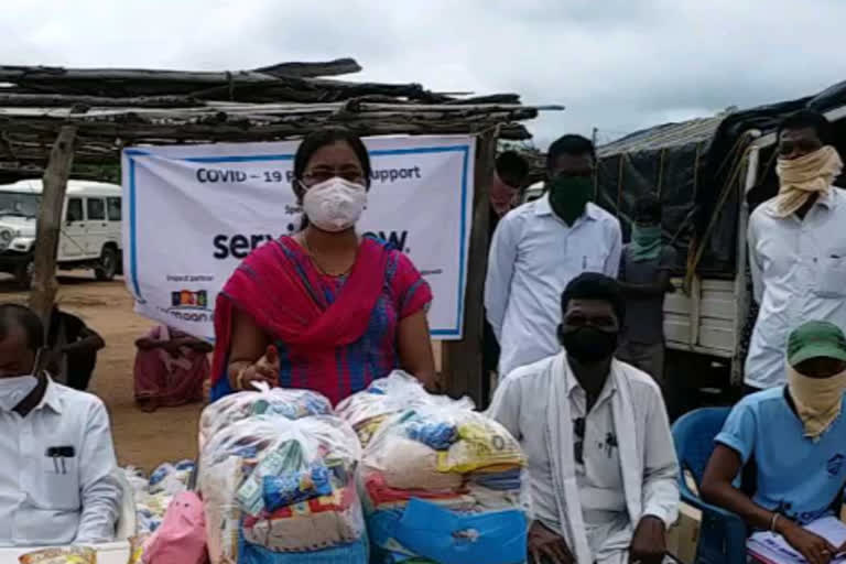 groceries distribution by mpp at utnuru in adilabad