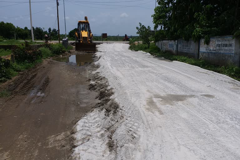 etv-bharat-effect-subarnapur-ward-no-1-road-work-begins-starts