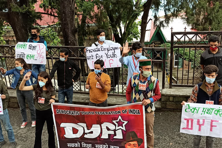 DYFI holds protest over employment in Shimla