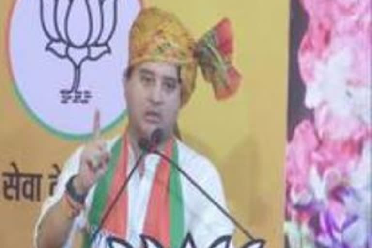 Jyotiraditya Scindia starts campaigning for by-elections