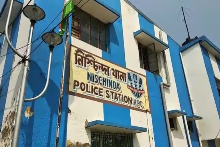 2 police personnel infected with corona virus at howrah city police