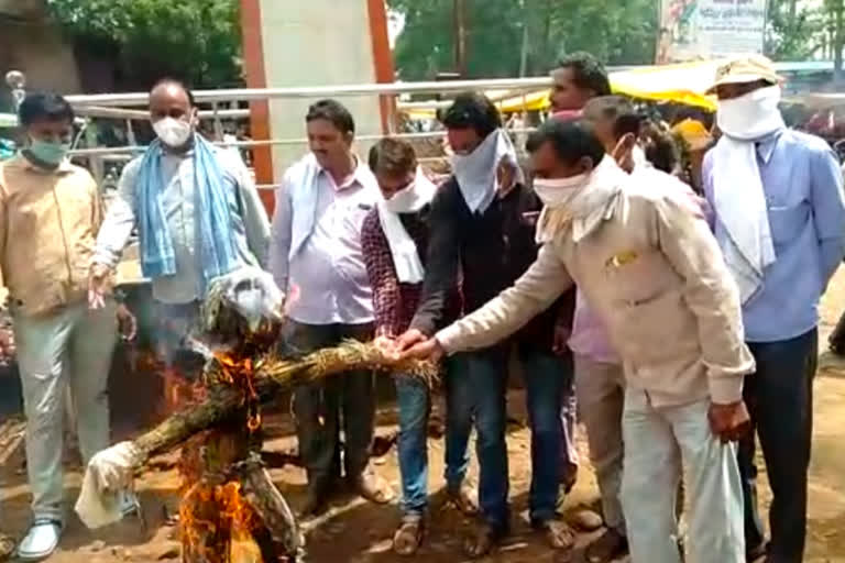 effigy burnt of xi jinping