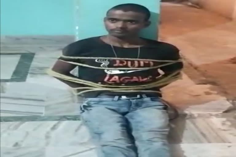 Thief Absconding from police arrest in ranchi, news of ranchi police, crime news of ranchi, रांची में पुलिस गिरफ्त से चोर फरार, रांची पुलिस की खबरें, रांची में अपराध की खबरें