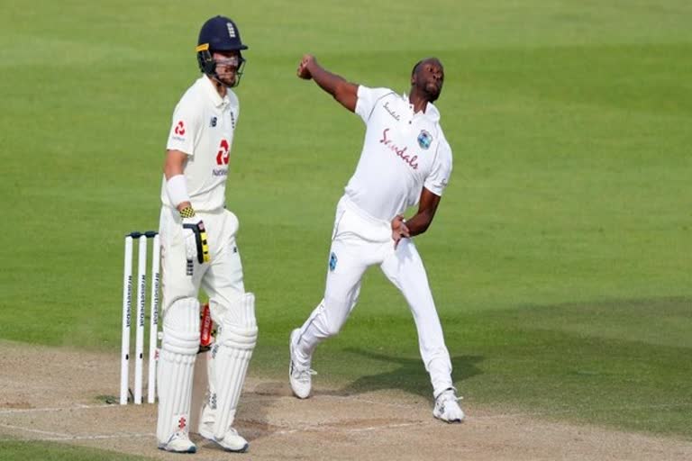 West Indies lead England by 114 runs on 1st innings on Day 3