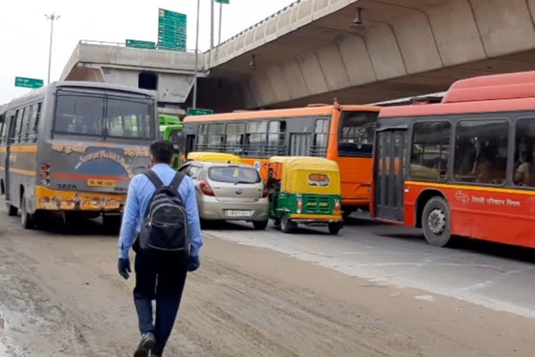 traffic jam in badarpur rahigir bothered