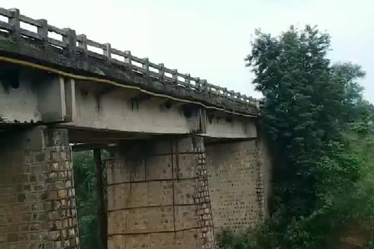 condition of the bridge is very poor