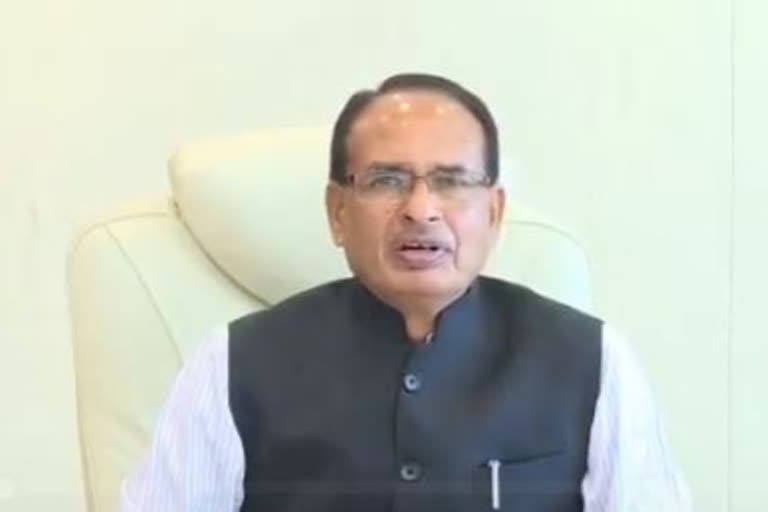 MP CM to allocate portfolios to new inductees on Sunday  മധ്യപ്രദേശില്‍ ചുമതലയേറ്റ മന്ത്രിമാര്‍ക്ക് നാളെ വകുപ്പുകള്‍ വിഭജിച്ച് നല്‍കും  ജോതിരാദിത്യ സിന്ധ്യ  ശിവരാജ് സിങ് ചൗഹാന്‍  BJP  Jyotiraditya Scindia