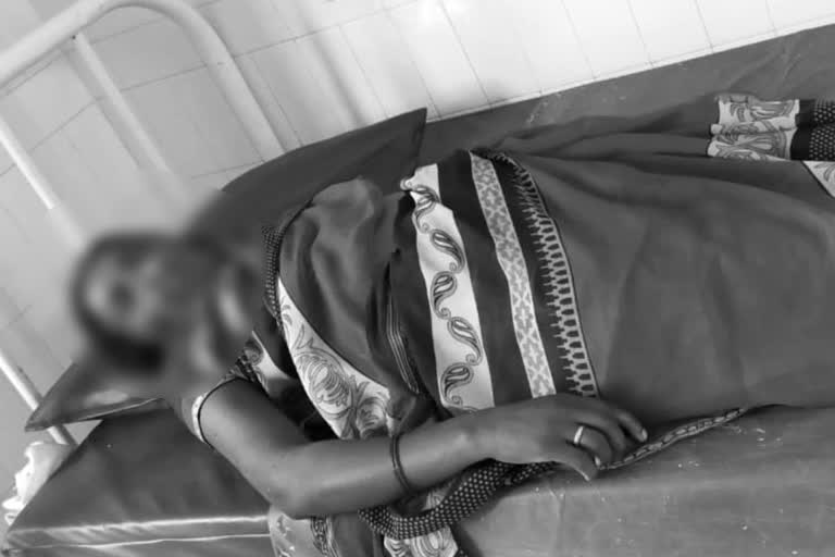 Woman Death in a Accident in nagireddipalli ananthapuram district