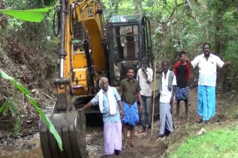 ராஜவாய்க்கால் தூர்வாரும் பணி தடுத்து நிறுத்தம்