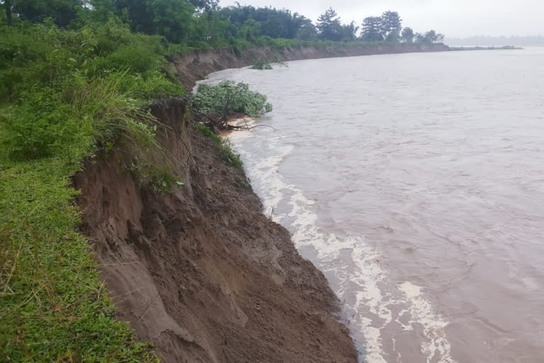 river bank erosion