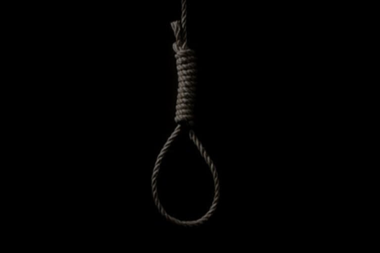 Employee of Sarni Power House hanged IN BETUL