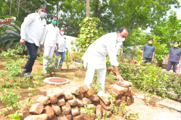 minister indrakaran reddy perform dry day activity in nirmal house