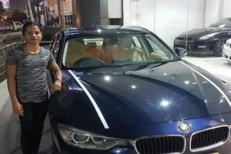 indian athlete dyuti chand will sold her bmw car for the preparation of the olympics