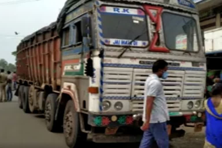 road accident at vizianagaram