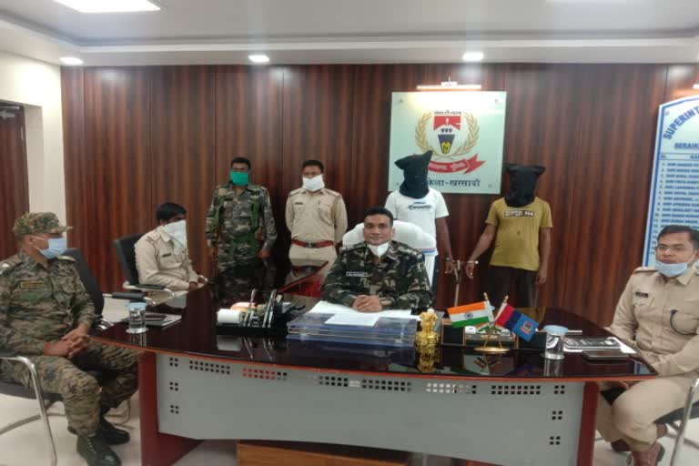 2 naxali arrested in Seraikela