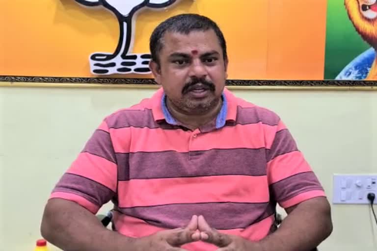 mla rajasingh condemned attack on MP Arvind