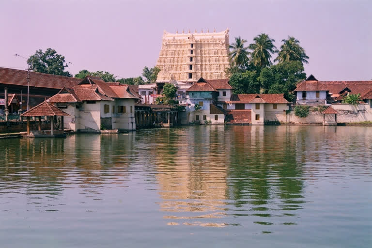 ശ്രീ പത്മനാഭ സ്വാമി ക്ഷേത്ര കേസ്  സുപ്രീംകോടതി വിധി പത്മനാഭ സ്വാമി ക്ഷേത്രം  ജസ്റ്റിസുമാരായ യു.യു ലളിത് ഇന്ദു മല്‍ഹോത്ര  ബി നിലവറ  സംസ്ഥാന സർക്കാർ  sree padmanabha temple case  kerala state government  u u lalith  indhu malhotra  vault b news  padmanabha swami temple news