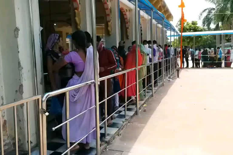 A crowd of devotees gathered at the Baijnath temple in Agar