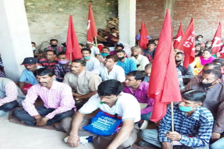 Labor union protest in Rampur