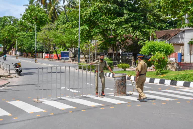 ആലപ്പുഴ അതിർത്തി അടച്ചു.  alappuzha border closed Kottayam district  alappuzha  kottayam  കോട്ടയം  ആലപ്പുഴ