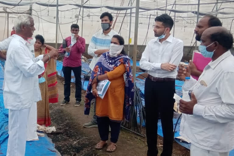 Training IAS examining the cultivation of horticultural crops at prakasam