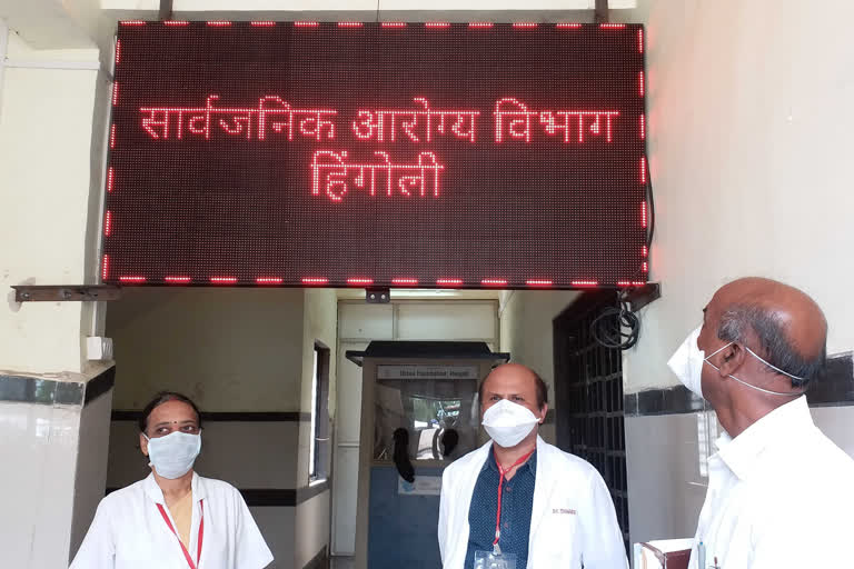 Some are throwing their used masks, gloves right on the hingoli civil hospital area