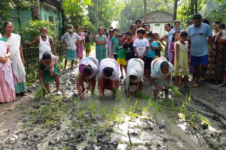 protest-aginest-nalbari-jayanta-mallah-boruah-and-ashok-sharma