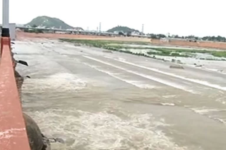 water release from prakasam barrage vijayawada