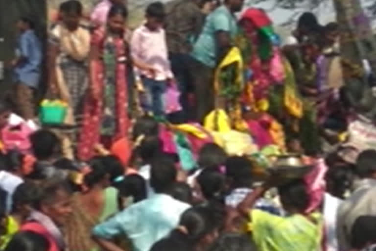 erra dhoddi gangamma temple