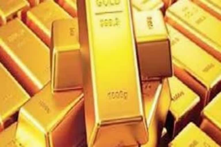 Gold jumps Rs 244, silver rises Rs 673