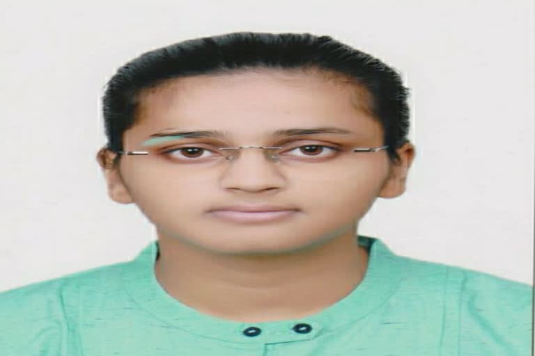 Askeet Kaur Jat topped in cbse 12th