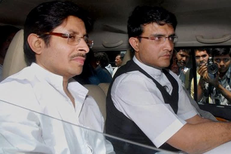 bcci-chief-ganguly-in-home-quarantine-after-brother-snehashish-tests-positive