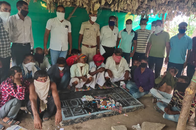 Chittorgarh news, Chittorgarh Police, gamblers arrested