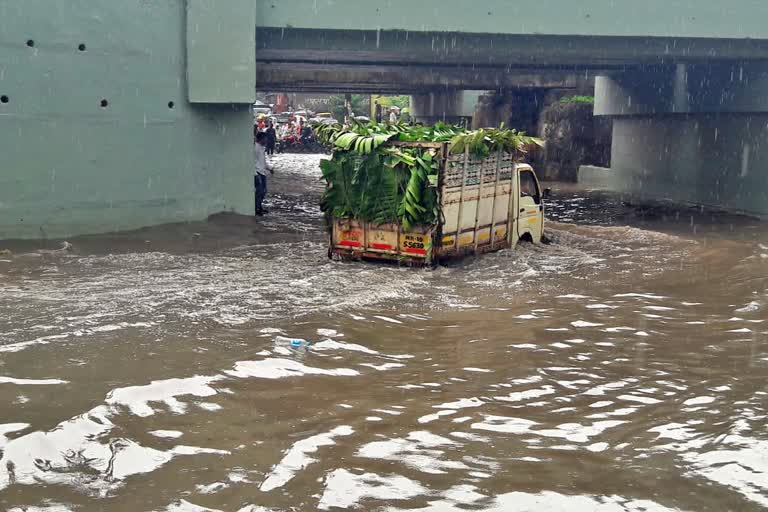 heavy-rainfall-at-jalgoan