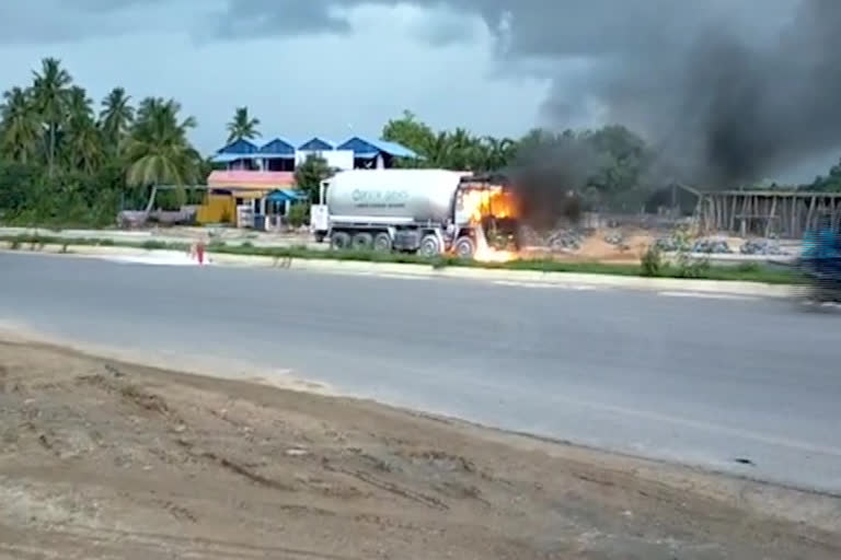 lorry fire accident in putalapattu at chittor district