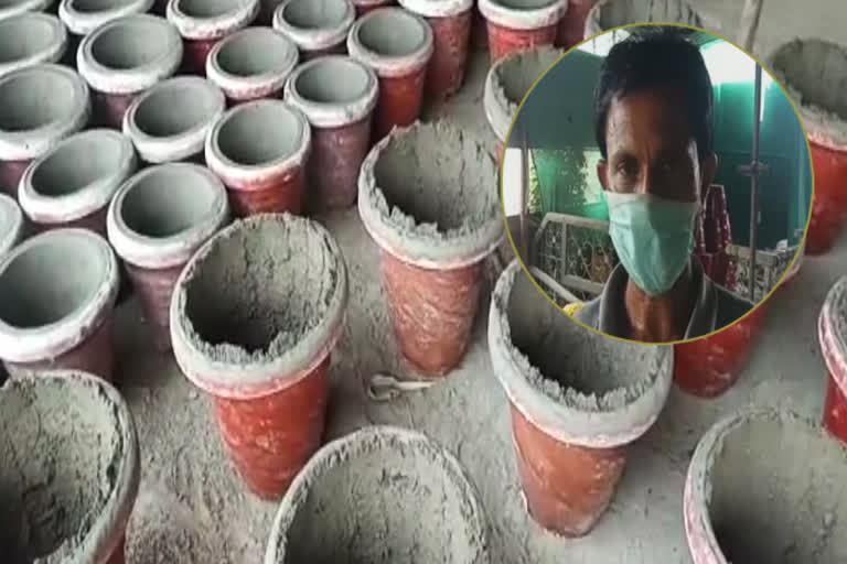 potters facing financial crises after lockdown in madanpur dabas in delhi