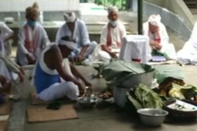 Mournful atmosphere at Rishav Dutta'S house