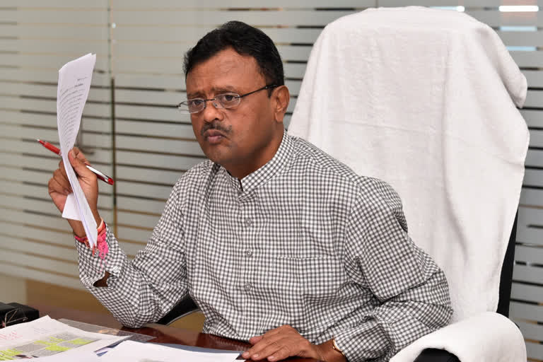 Minister Rajendra Shingne