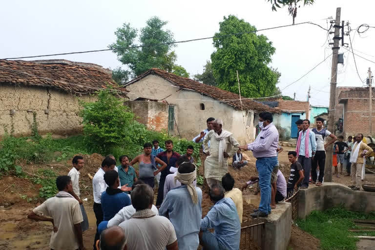 Construction of road in Sijai village started after investigation in chhatarpur