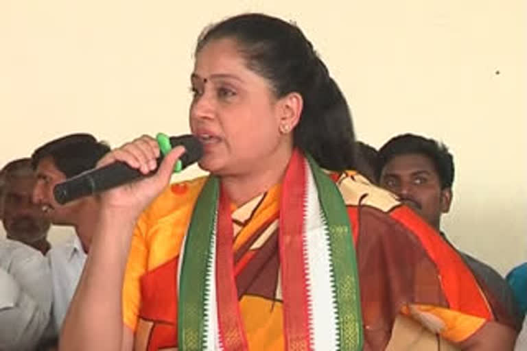 vijayashanthitweets on kcr governament