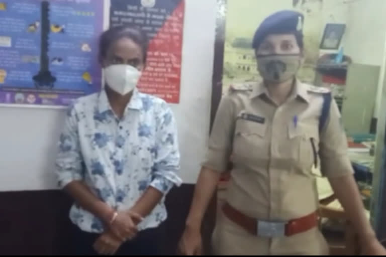 Police arrested a girl who recovered money from a factory operator as a fake tehsildar