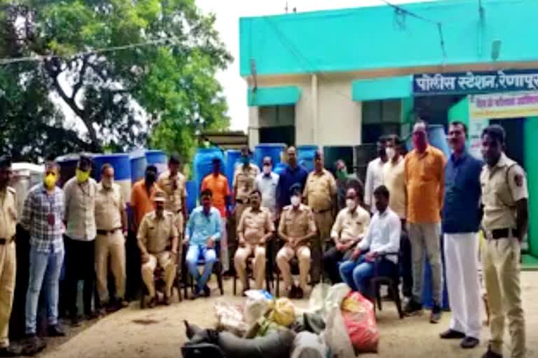 illegal-liquor-sales-even-during-lockdown-at-latur