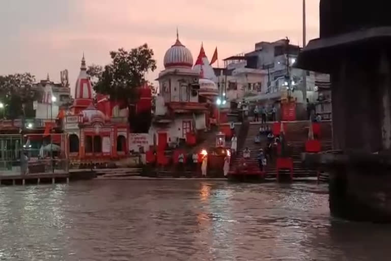 ganga-aarti-conclude-without-devotees-in-haridwar