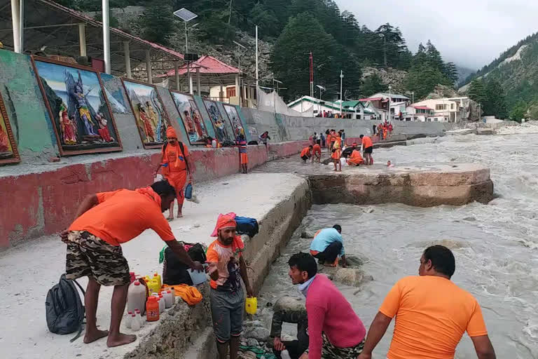 Kanwar in Gangotri