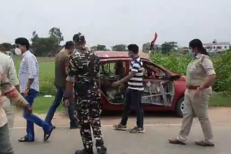 বোলপুরে গাড়িতে বিস্ফোরণ