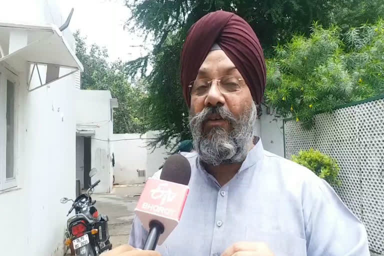 manjeet singh gk alleges black marketing on sikh gurudwara management committee