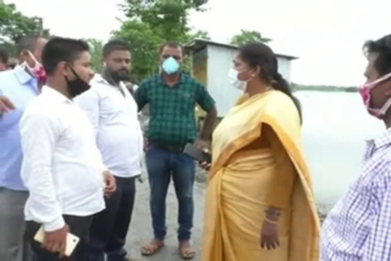 MLA  Nandita Das Visited Flood Effected area At Nalbari
