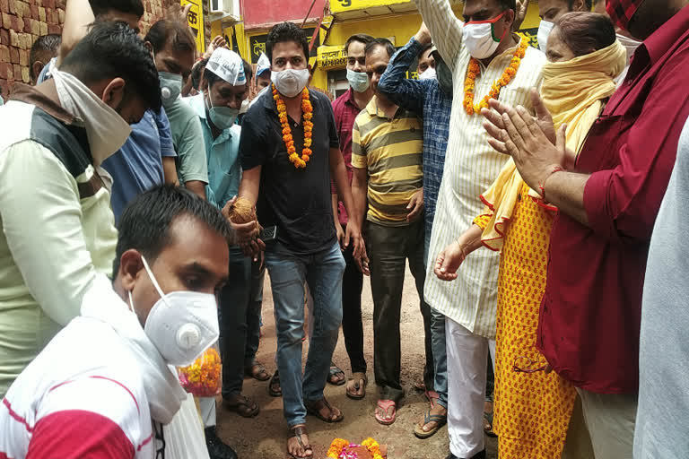 laid the foundation stone of the road by durgesh pathak